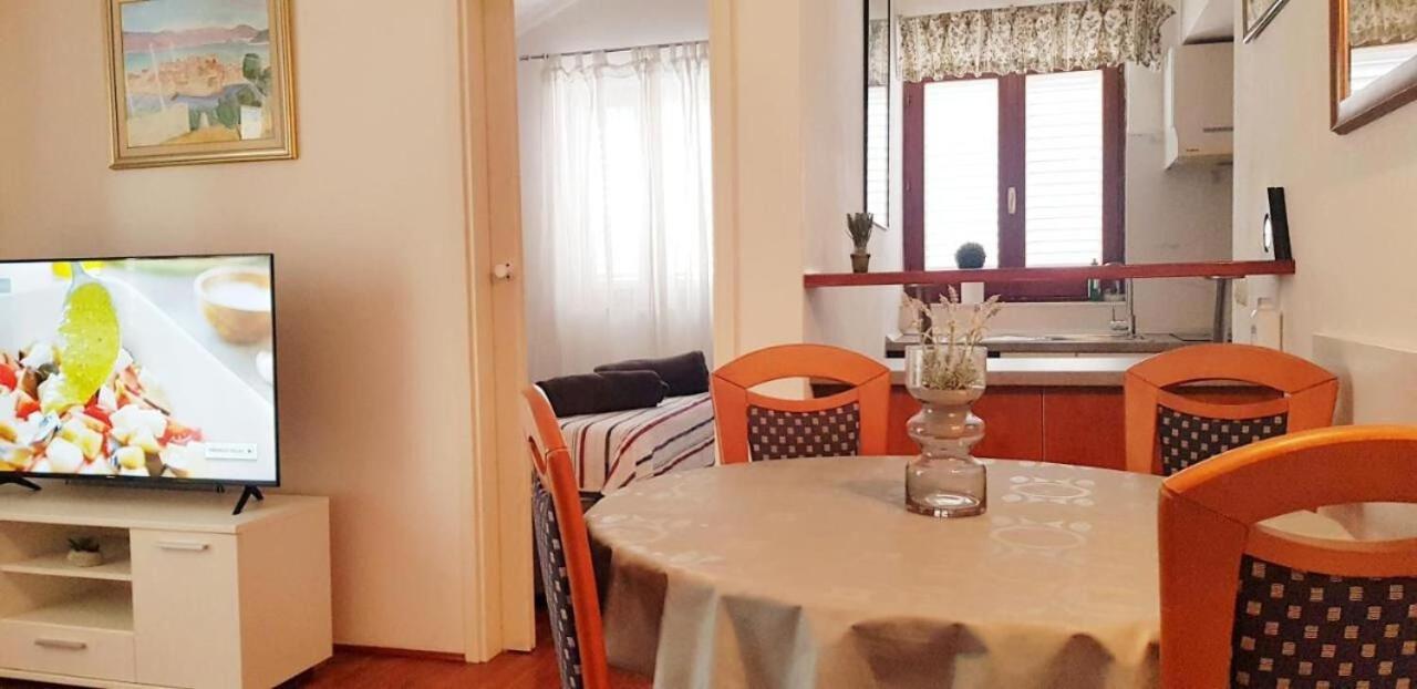 Apartments Mila Макарска Экстерьер фото